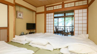 和室４人部屋　共用バスルーム
