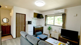 [隠れ家] 3号店のカップルタイプ (セミダブルベッド2台)