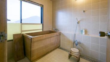 深めの浴槽 / 18