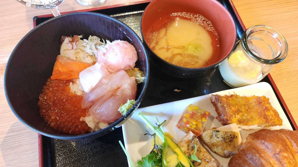 海鮮丼のイメージ / 2