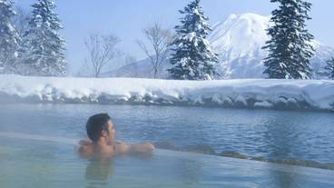 露天風呂から羊蹄山を望む / 2