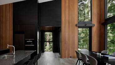 客室内のダイニングエリア / 4