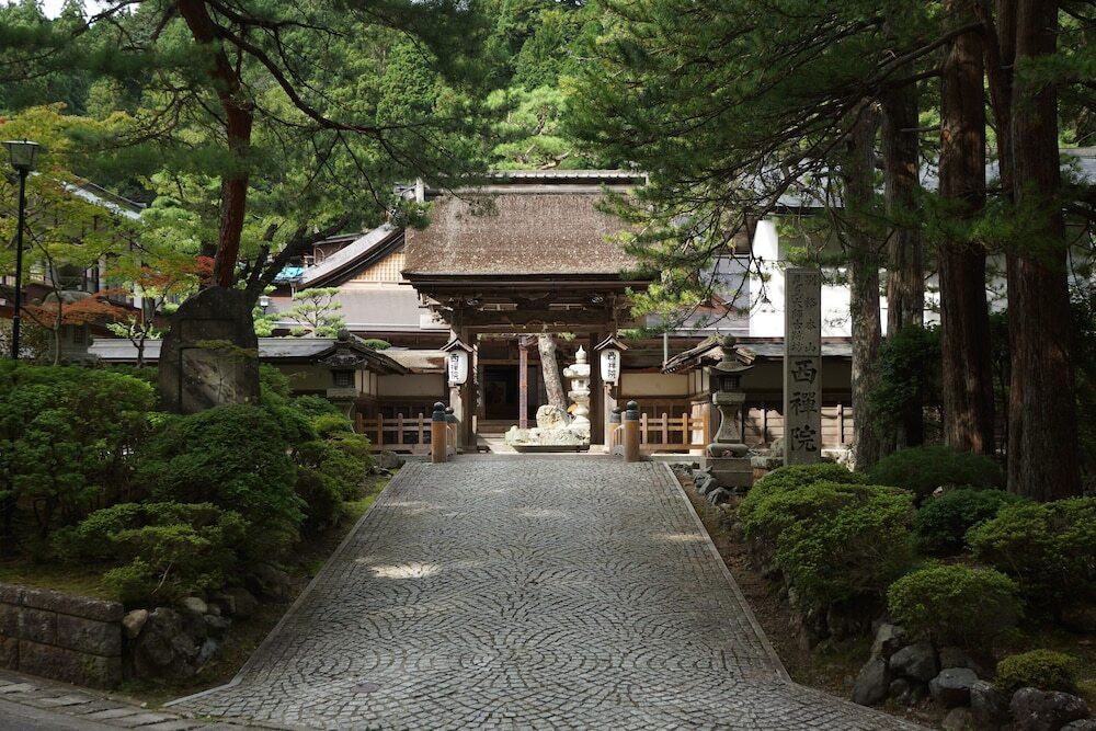 施設の正面