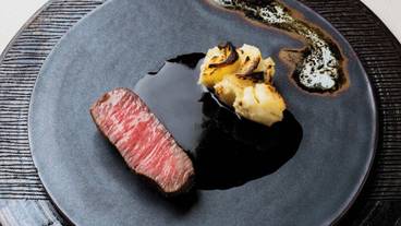 食事・飲み物 / 12