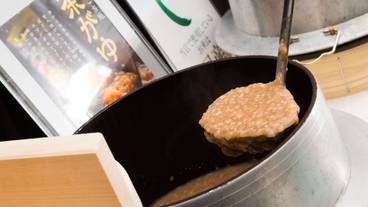 食事・飲み物 / 3