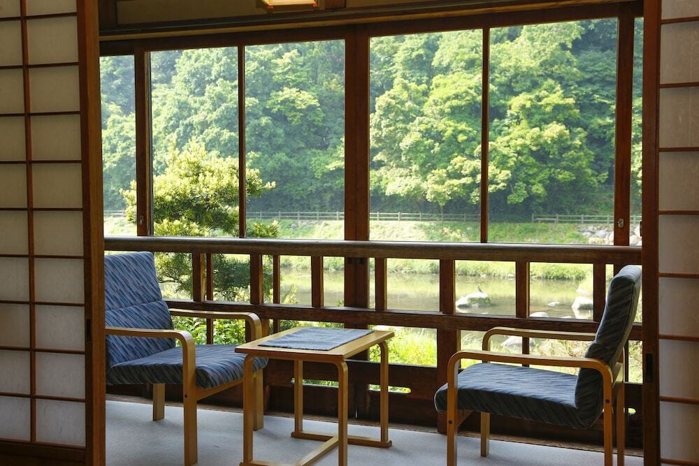 登録有形文化財に指定された老舗旅館で、しっとり至福のひとときを3905635
