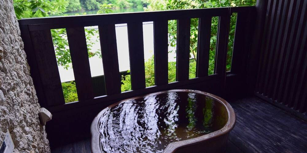 レイクビューの温泉露天風呂付き。1日3組限定の貸別荘4259043