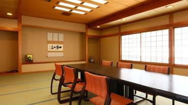 ボールルーム / 9