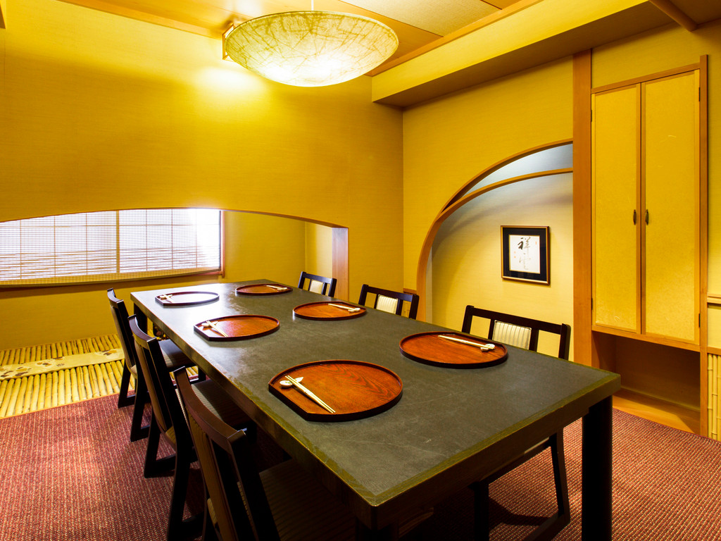 個室お食事処②