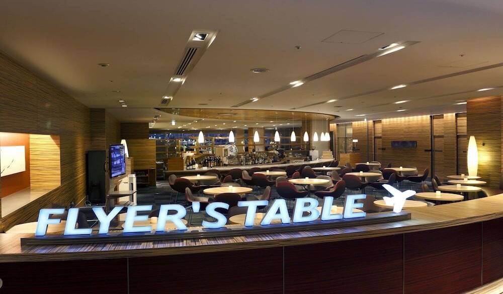 「フライヤーズテーブル」 / 3