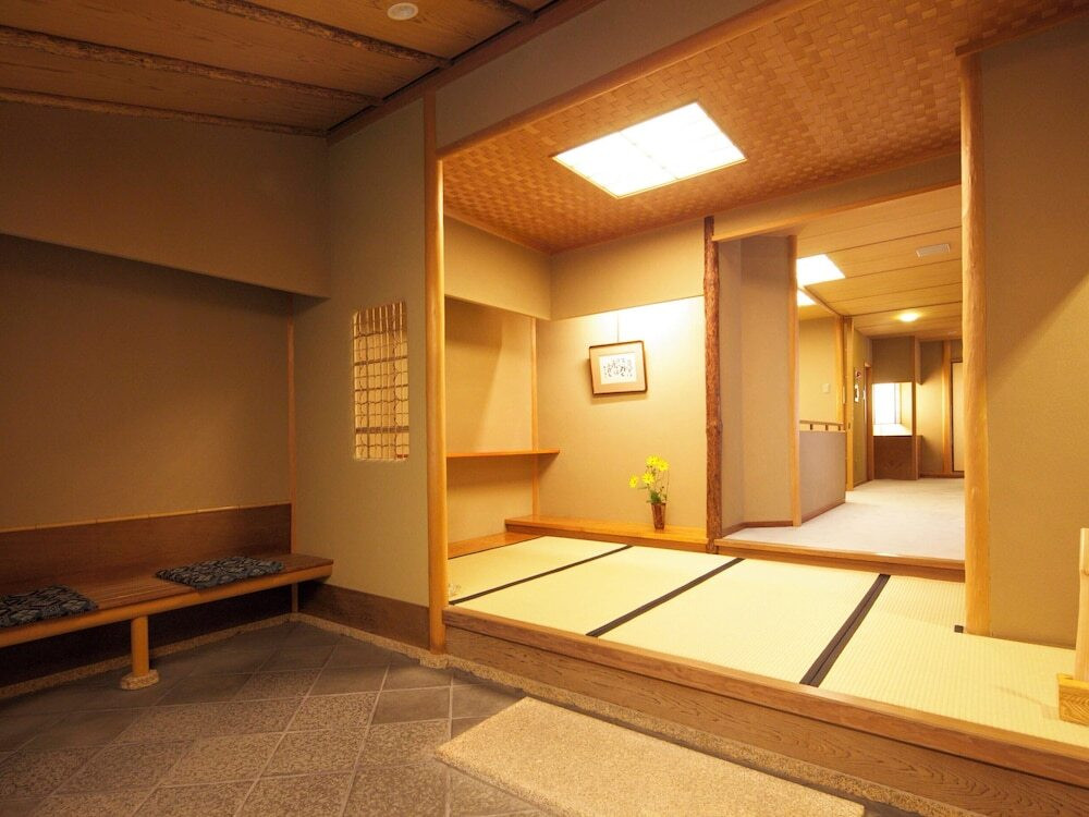 2階建て離れ「和洋室」玄関