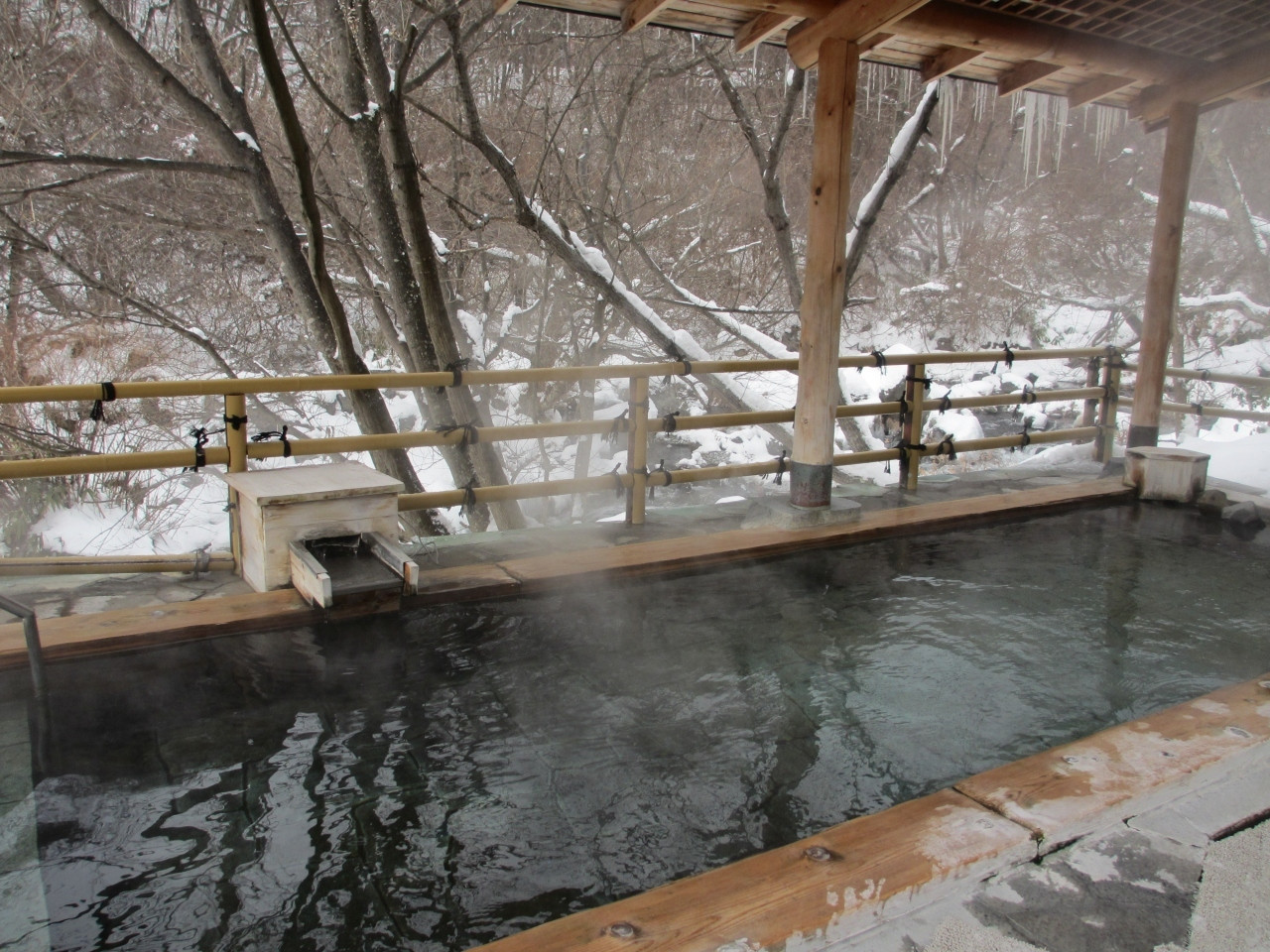 「貸切」「庭園」「渓流露天」、3つの雪景色を楽しめる温泉宿3390640