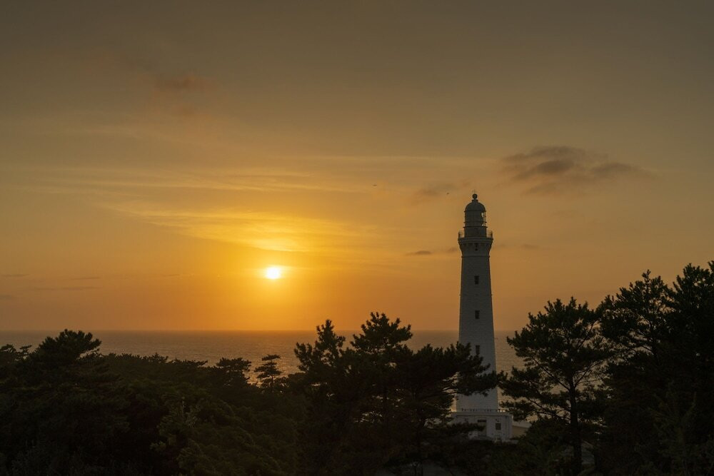 宿から望む灯台