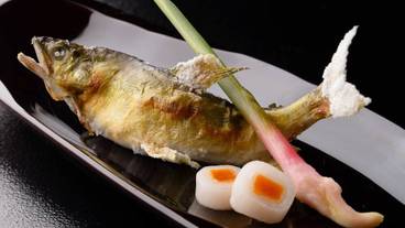 食事・飲み物 / 12