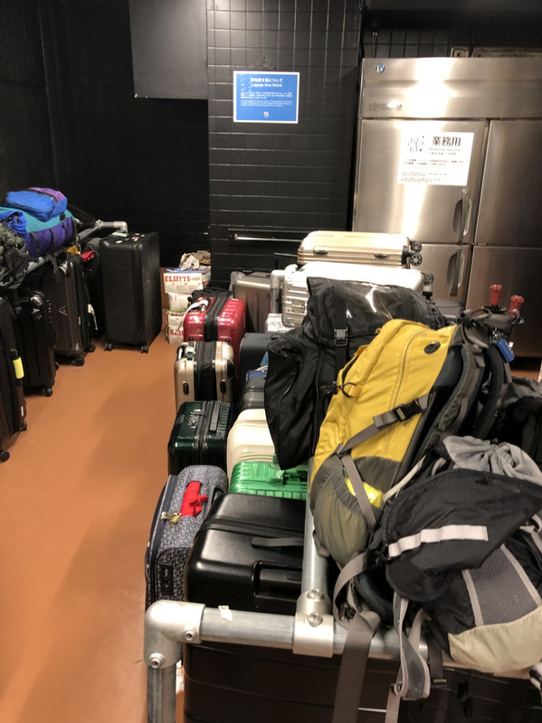 大型スーツケース置き場は助かりました