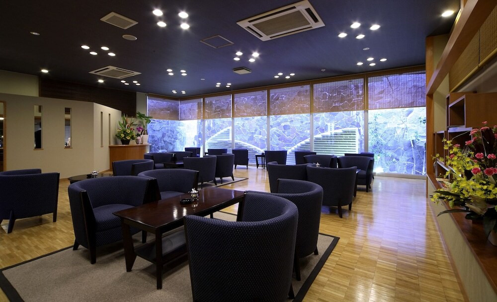 ロビーラウンジ