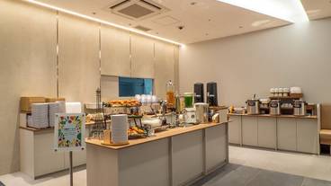 朝食スペース / 12