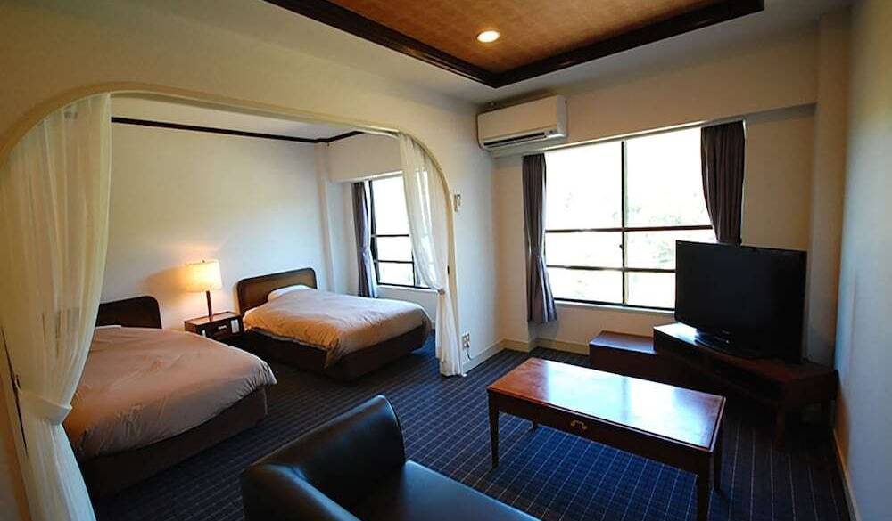 フォレスト館の
モダンなお部屋へ / 3