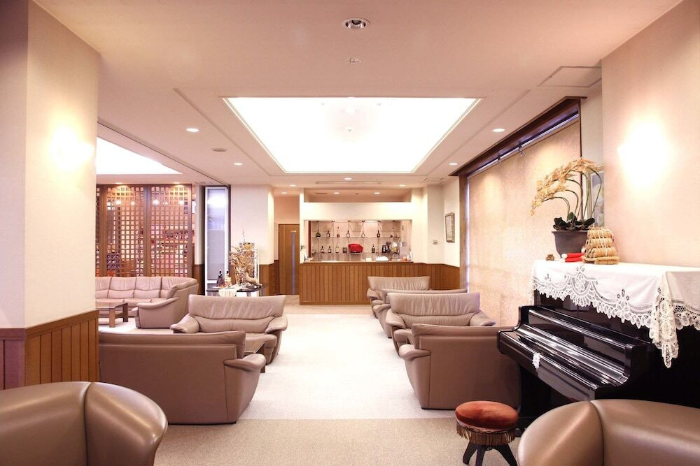 ロビーラウンジ