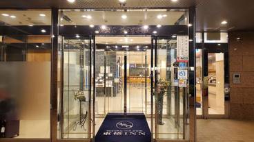 施設の入り口 / 4