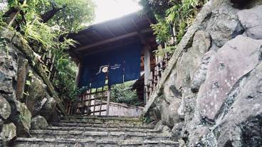 施設の入り口 / 8