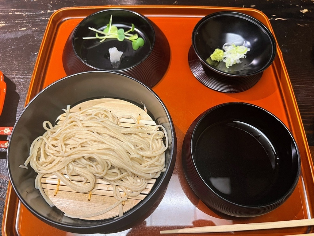 朝食／手打ちそば