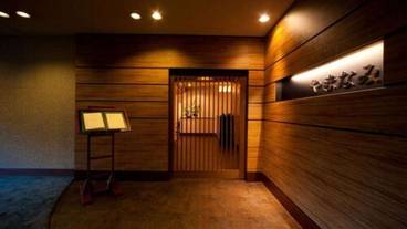 施設の入り口 / 14