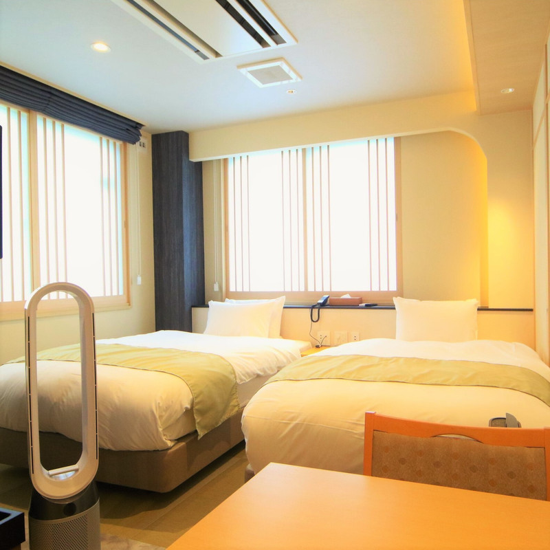 ツインベッドルーム「ほおずき」