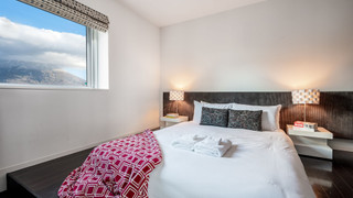 スイート 3 ベッドルーム　（7人目のお客様へは追加布団が提供されます）