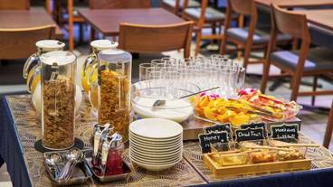 朝食ビュッフェ / 9