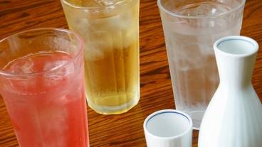 Liquor or glass drink / 7