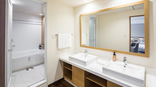 デラックス 4 人部屋 (シングルベッド 4 台)