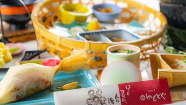 食事・飲み物 / 4