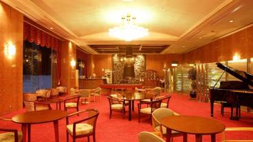 ホテルラウンジ / 2