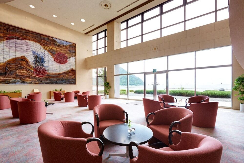 2.海沿いのホテルで羽を伸ばす「リゾートホテル美萩」4087663