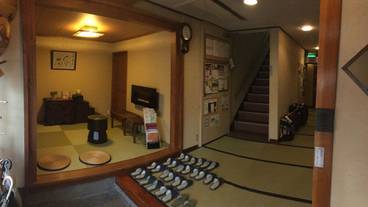 内部エントランス / 3