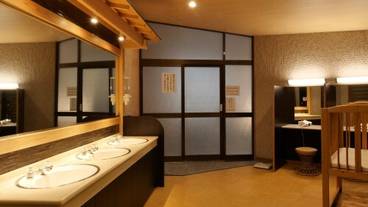 大浴場脱衣所 / 3