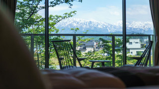 別邸峰の界 立山連峰ビュー和モダン和室ベッドタイプ 禁煙