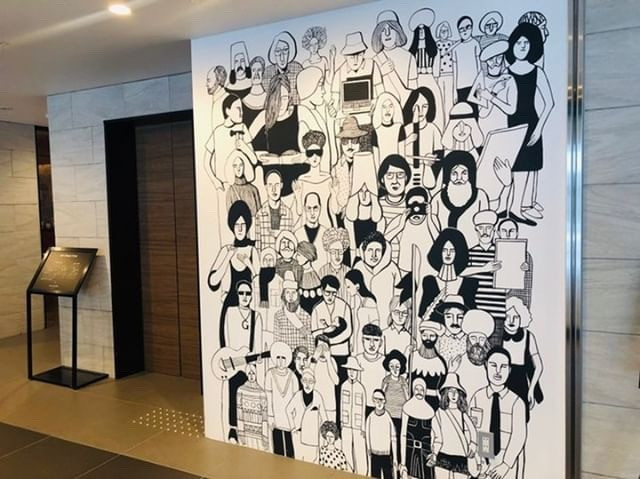 エレベーター横のアート