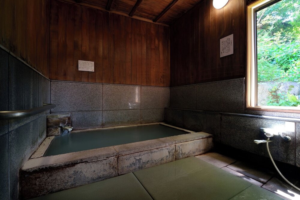 無料の貸切家族風呂やお子様ランチがある子連れ歓迎宿4026943