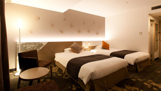 スーペリア ツインルーム シングルベッド 2 台 喫煙可