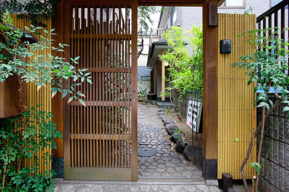 施設の正面