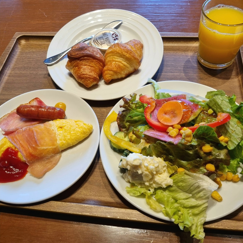 朝食