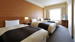 スタンダード トリプルルーム シングルベッド 3 台 禁煙