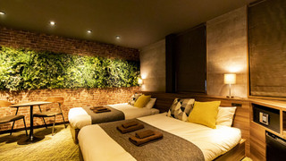 ファミリー ルーム (L)