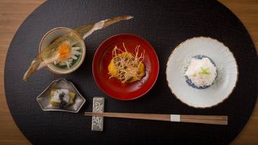 食事・飲み物 / 5