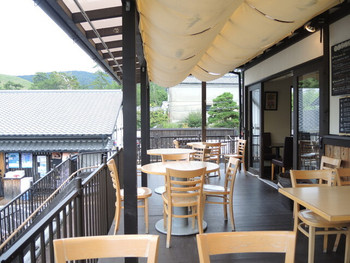 「カフェ イ・ルンガ」内観 917413 テラス席