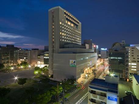 都ホテル 四日市（旧：四日市都ホテル） / 4