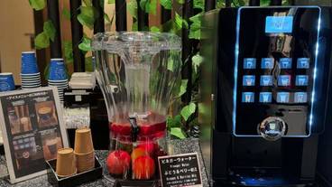 宿泊者専用ラウンジ／無料ドリンク / 2