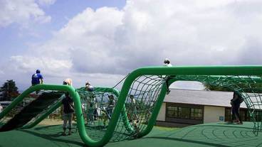 子供用の遊び場 - 屋外 / 7